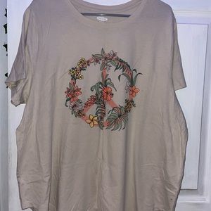 Old navy t shirt